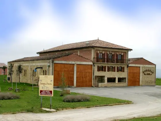 Bodegas Hermanos Peciña