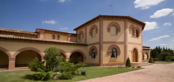 Bodegas y Viñedos Vega Real